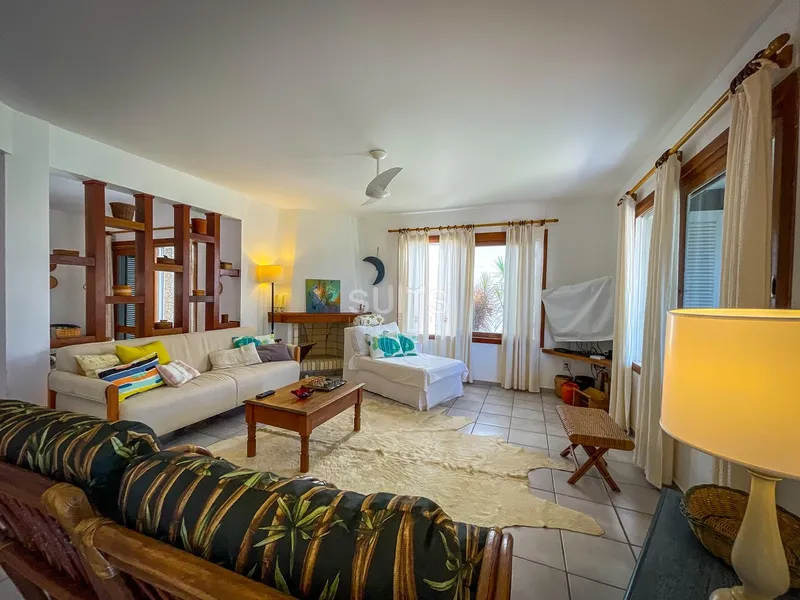 Excelente Casa Térrea a poucos metros do mar no Centro de Xangri-lá: 4ª foto da galeria de imagens do imóvel