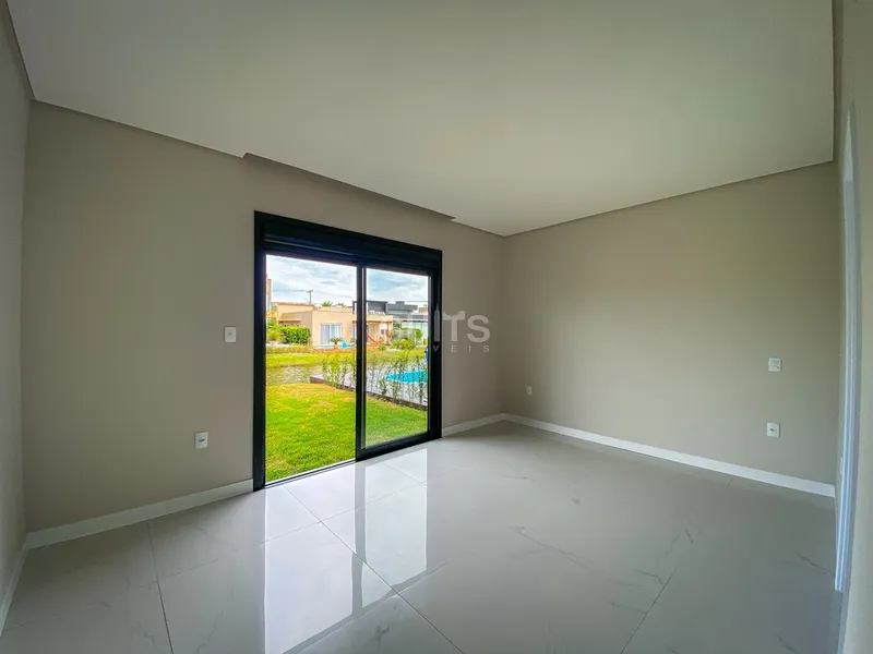 Excelente Casa terréa beira lago no condomínio Riviera: 14ª foto da galeria de imagens do imóvel