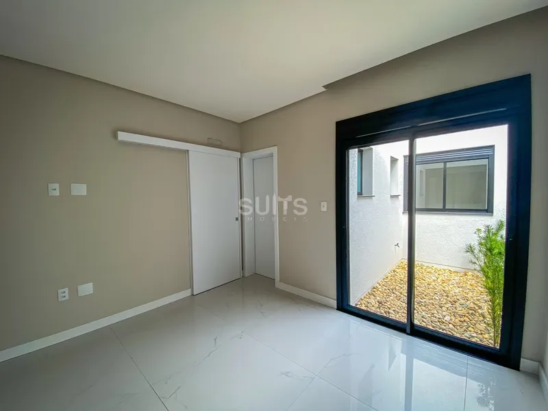 Excelente Casa terréa beira lago no condomínio Riviera: 22ª foto da galeria de imagens do imóvel