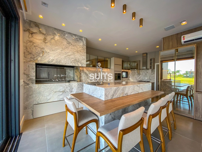 Incrível mansão na beira do lago no condomínio Sense: 22ª foto da galeria de imagens do imóvel