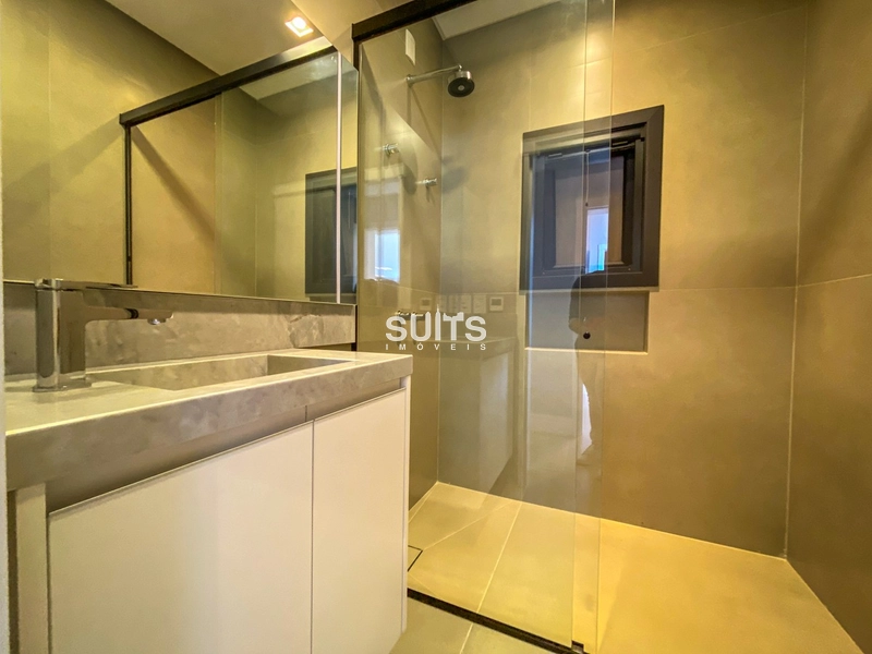 Incrível mansão na beira do lago no condomínio Sense: 39ª foto da galeria de imagens do imóvel