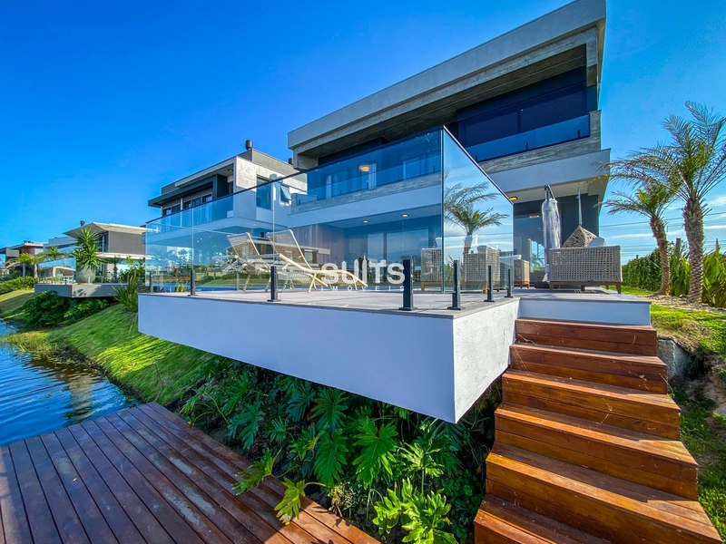 Incrível mansão na beira do lago no condomínio Sense: 35ª foto da galeria de imagens do imóvel