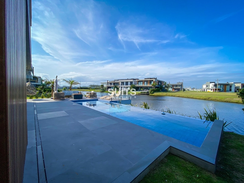 Incrível mansão na beira do lago no condomínio Sense: 29ª foto da galeria de imagens do imóvel