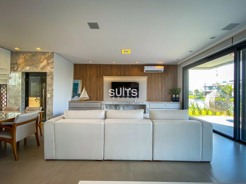 Incrível mansão na beira do lago no condomínio Sense: 18ª foto da galeria de imagens do imóvel