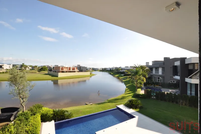 Excelente sobrado beira-lago no Condomínio Enseada: 25ª foto da galeria de imagens do imóvel