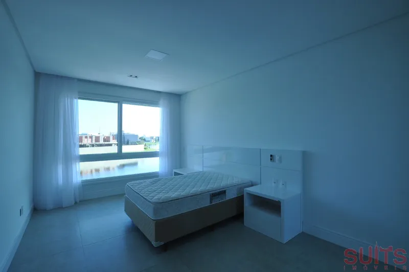 Excelente sobrado beira-lago no Condomínio Enseada: 17ª foto da galeria de imagens do imóvel