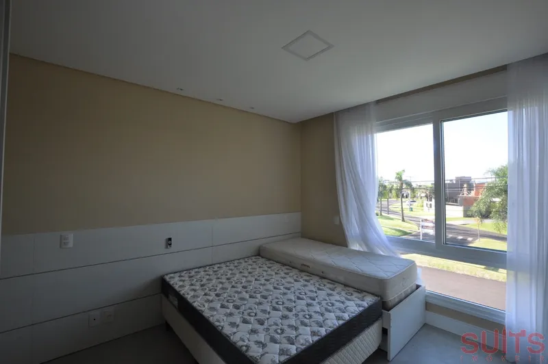 Excelente sobrado beira-lago no Condomínio Enseada: 20ª foto da galeria de imagens do imóvel