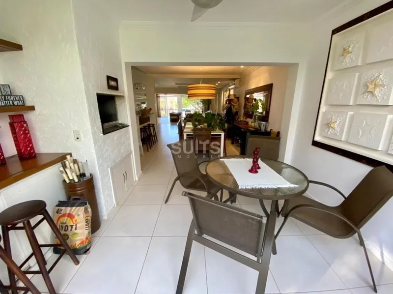 Lindo sobrado à venda no condomínio Villas Resort: 13ª foto da galeria de imagens do imóvel