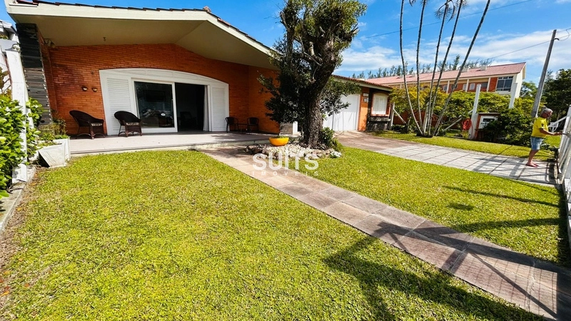 Casa térrea na praia de Atlântida, a poucos metros do mar!: 4ª foto da galeria de imagens do imóvel