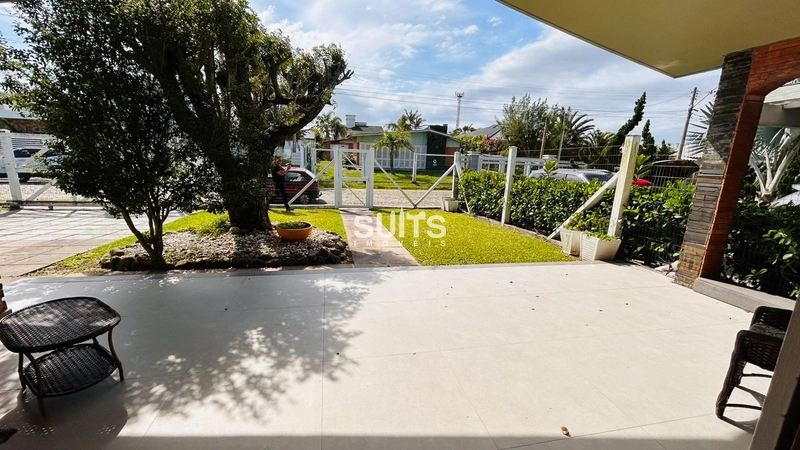 Casa térrea na praia de Atlântida, a poucos metros do mar!: 1ª foto da galeria de imagens do imóvel