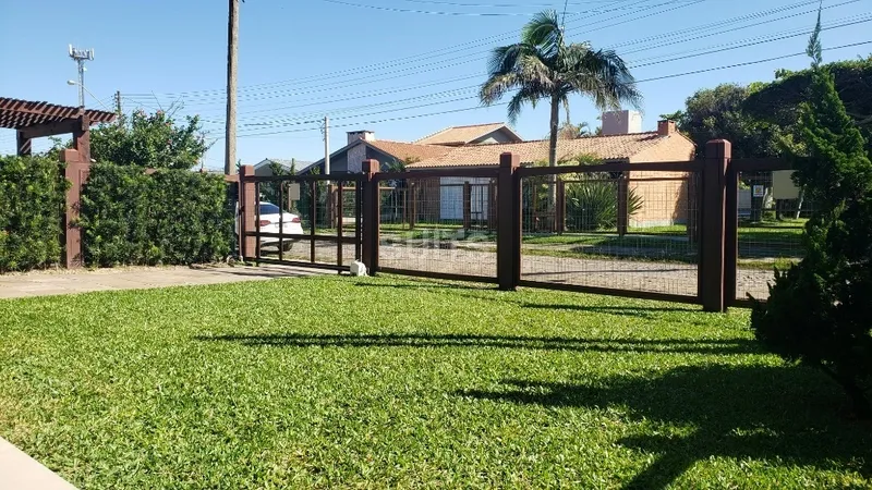 Excelente sobrado à poucos metros do mar no Centro de Xangri-Lá: 28ª foto da galeria de imagens do imóvel