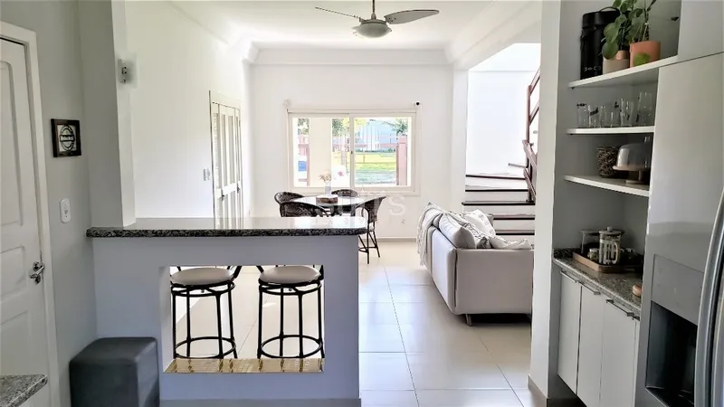 Excelente sobrado à poucos metros do mar no Centro de Xangri-Lá: 8ª foto da galeria de imagens do imóvel