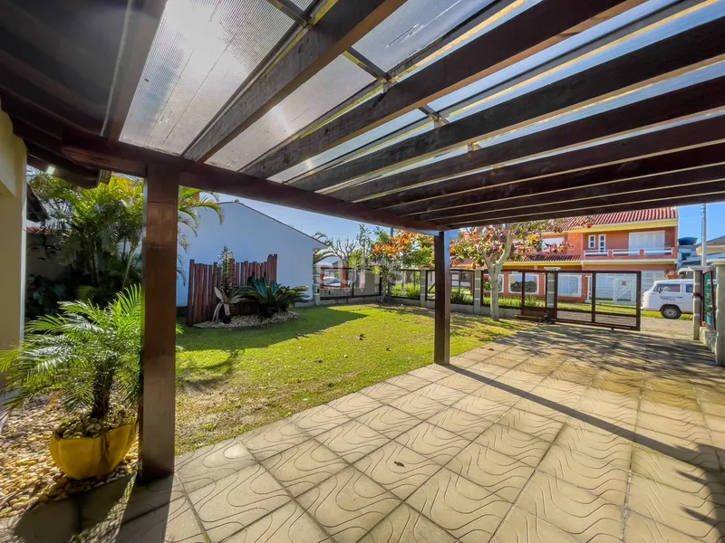 Excelente casa a 2 quadras do mar em Noiva do Mar: 3ª foto da galeria de imagens do imóvel