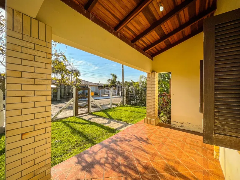 Ótima casa à venda no Centro de Xangri-Lá: 5ª foto da galeria de imagens do imóvel