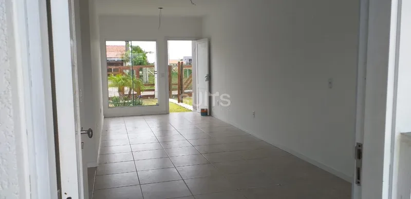 Excelente Casa Geminada no Coqueiros: 7ª foto da galeria de imagens do imóvel