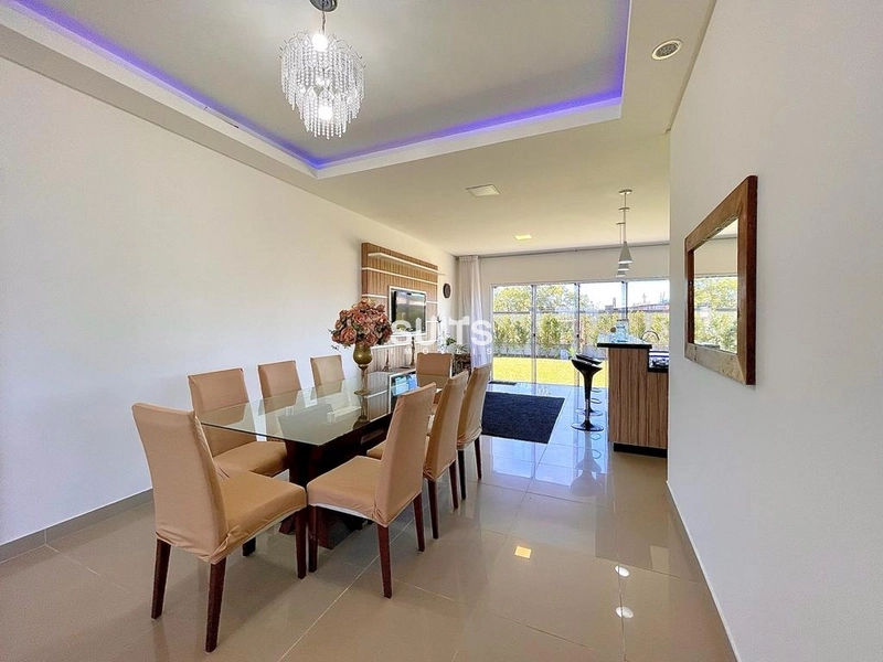 Excelente casa no condomínio Dubai: 13ª foto da galeria de imagens do imóvel