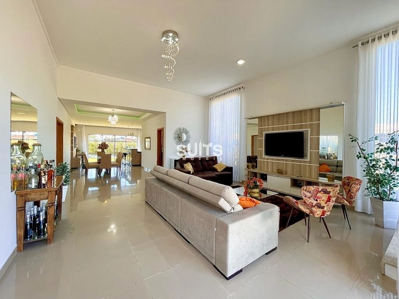 Excelente casa no condomínio Dubai: 10ª foto da galeria de imagens do imóvel