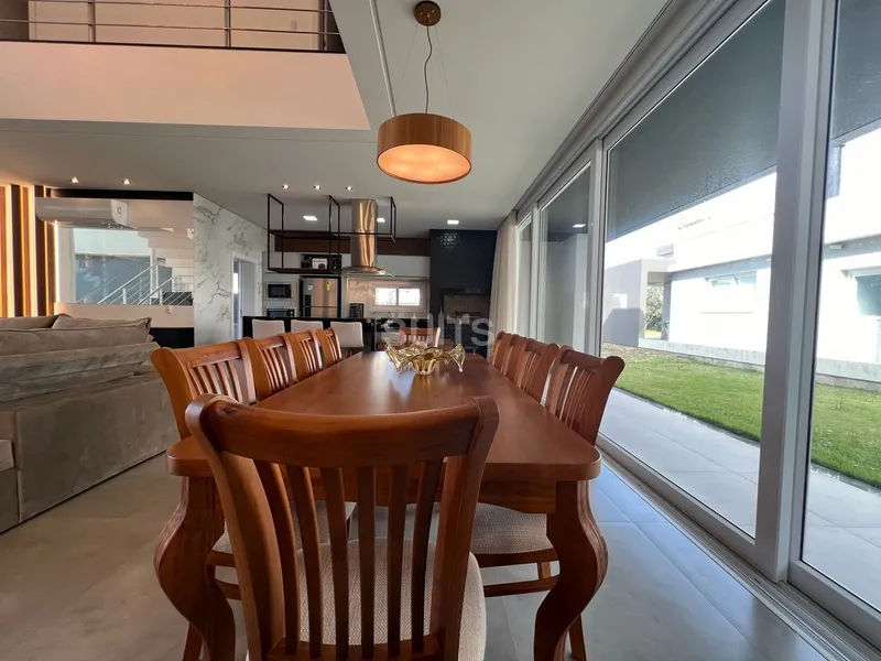 Magnífico sobrado com vista para o lago no Condomínio Las Palmas: 4ª foto da galeria de imagens do imóvel