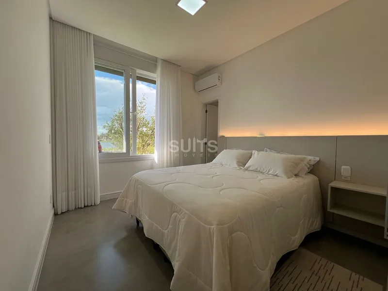 Magnífico sobrado com vista para o lago no Condomínio Las Palmas: 14ª foto da galeria de imagens do imóvel