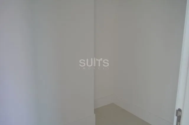 Magnífico Sobrado de Alto Padrão no Condomínio Enseada Lagos: 13ª foto da galeria de imagens do imóvel