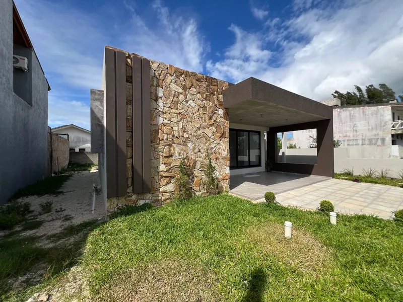 Ótima casa à venda na praia de Rainha do Mar: 2ª foto da galeria de imagens do imóvel