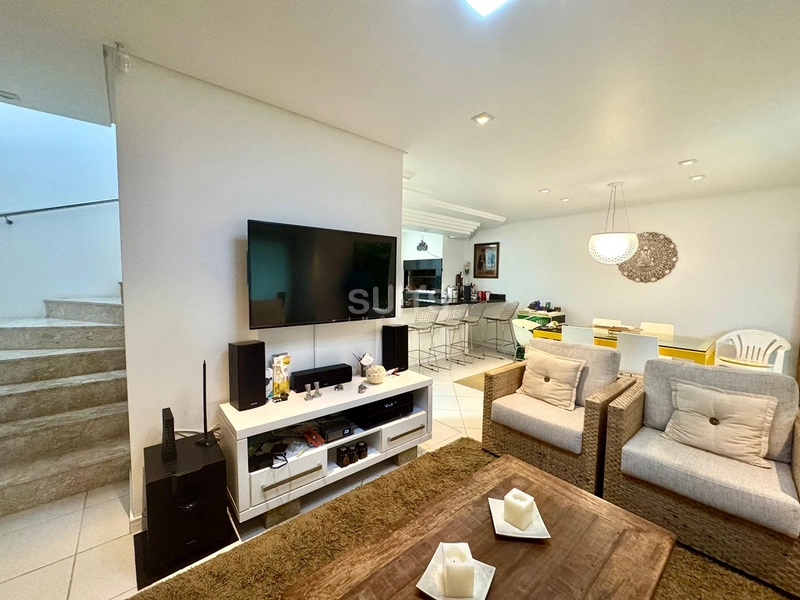 Excelente duplex à venda no Centro de Xangri-Lá : 3ª foto da galeria de imagens do imóvel