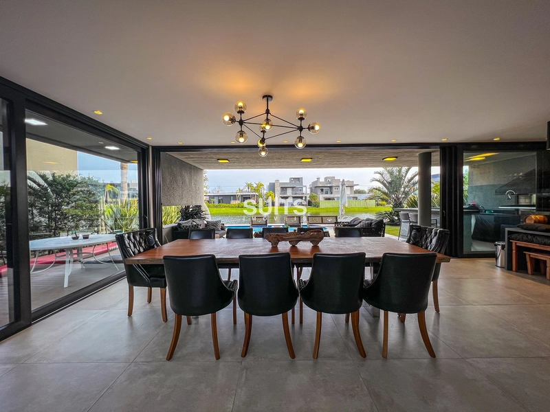 Excelente sobrado na beira do lago no condomínio Enseada: 10ª foto da galeria de imagens do imóvel