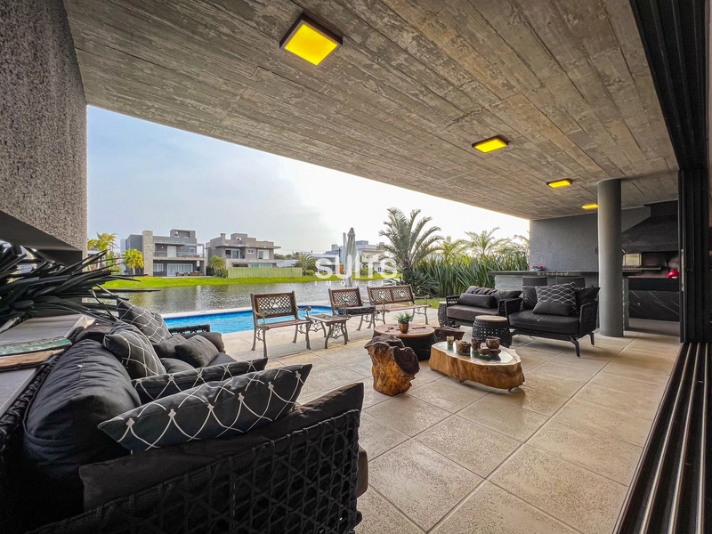 Excelente sobrado na beira do lago no condomínio Enseada: 19ª foto da galeria de imagens do imóvel