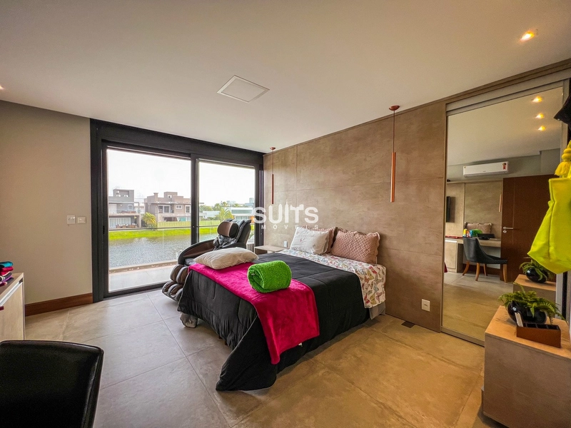 Excelente sobrado na beira do lago no condomínio Enseada: 44ª foto da galeria de imagens do imóvel