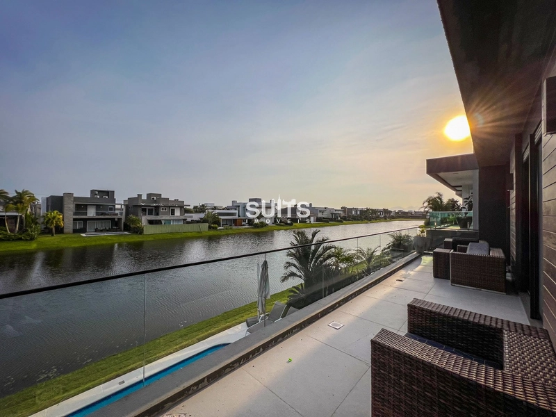 Excelente sobrado na beira do lago no condomínio Enseada: 51ª foto da galeria de imagens do imóvel