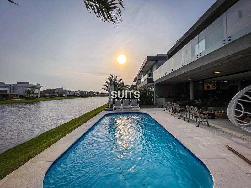 Excelente sobrado na beira do lago no condomínio Enseada: 26ª foto da galeria de imagens do imóvel