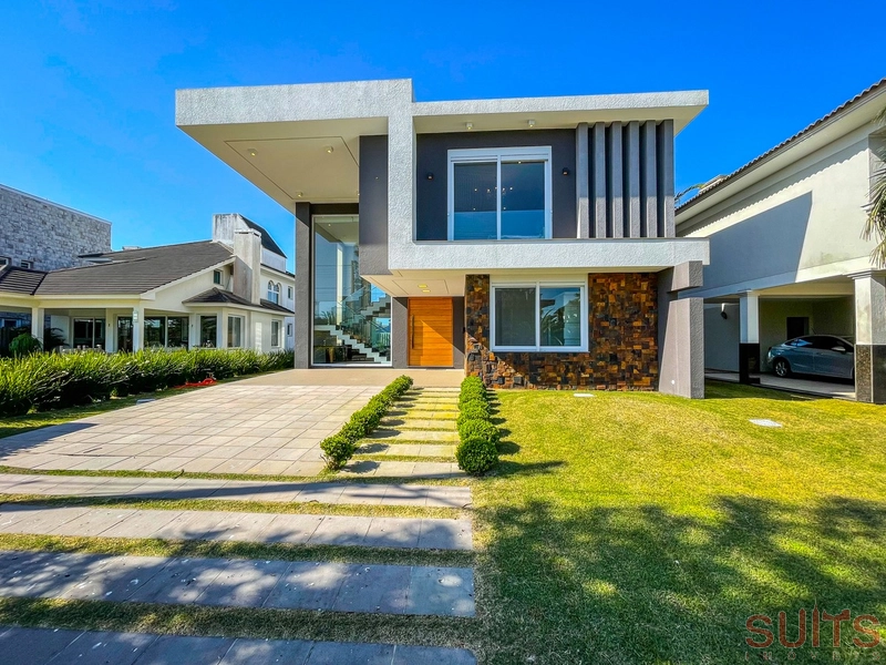 Sobrado em Condomínio Beira Mar em Xangri-Lá: 1ª foto da galeria de imagens do imóvel