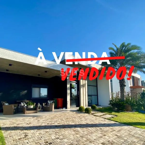 Lindíssima casa à venda no condomínio Blue: 1ª foto da galeria de imagens do imóvel