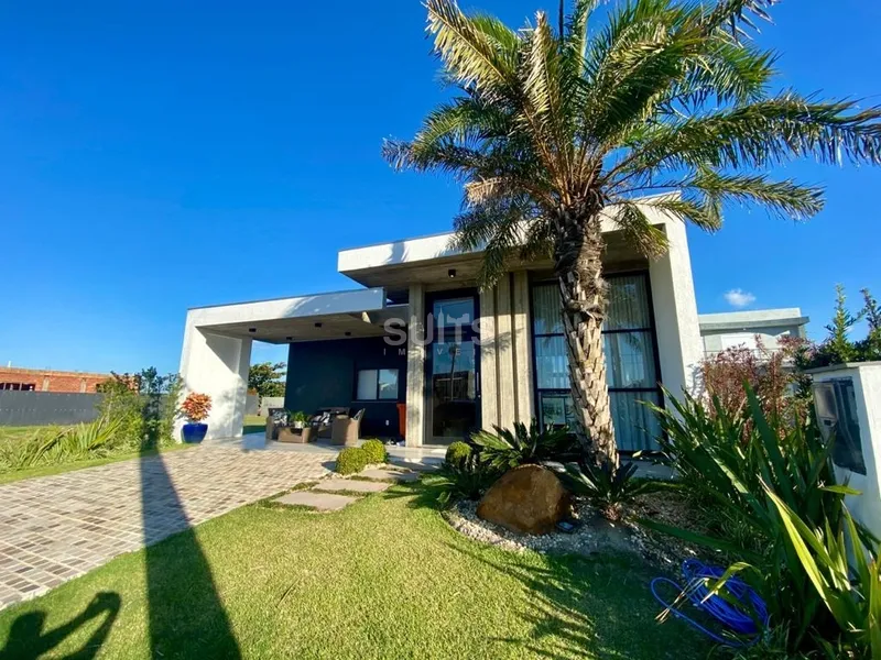 Lindíssima casa à venda no condomínio Blue: 3ª foto da galeria de imagens do imóvel