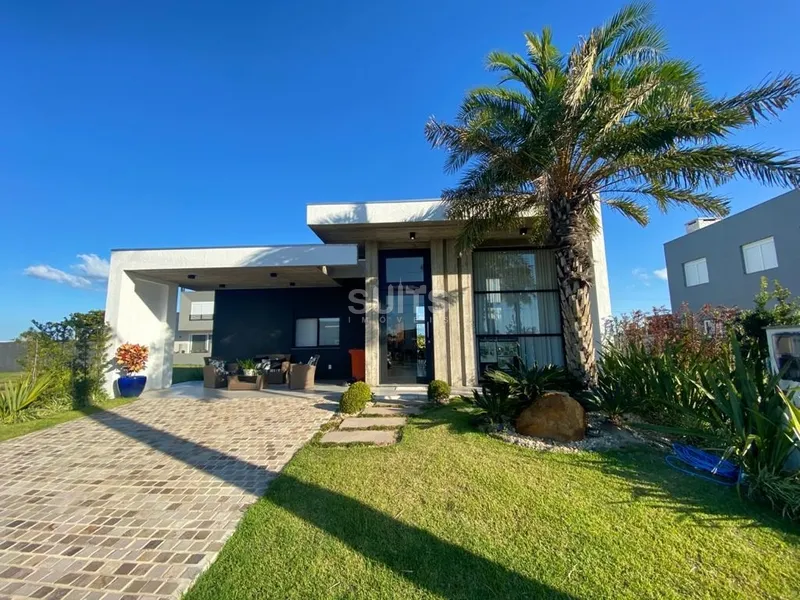 Lindíssima casa à venda no condomínio Blue: 2ª foto da galeria de imagens do imóvel