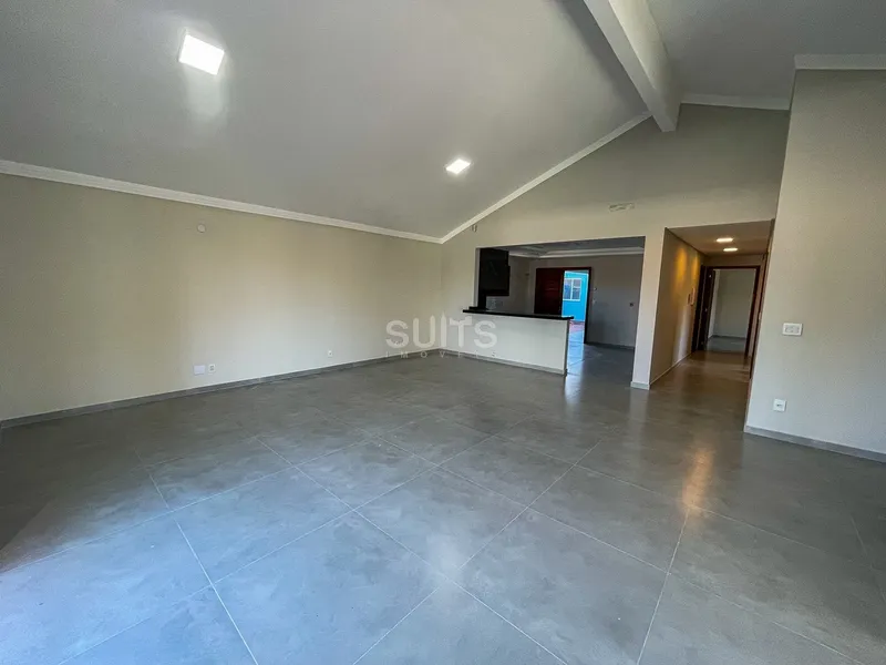 Excelente casa à venda no Centro de Xangri-Lá: 5ª foto da galeria de imagens do imóvel