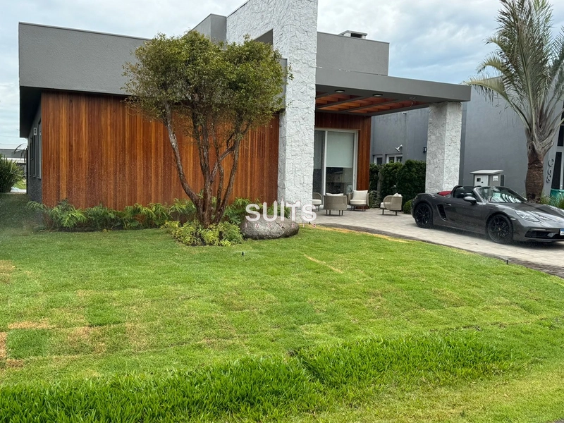 EXCELENTE CASA TERREA BEIRA LAGO CONDOMINIO ENSEADA: 2ª foto da galeria de imagens do imóvel