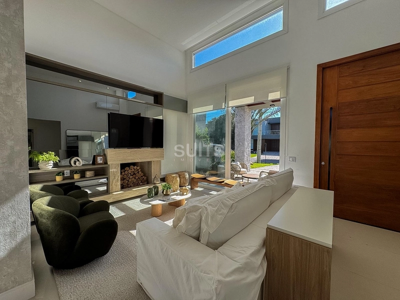 EXCELENTE CASA TERREA BEIRA LAGO CONDOMINIO ENSEADA: 8ª foto da galeria de imagens do imóvel