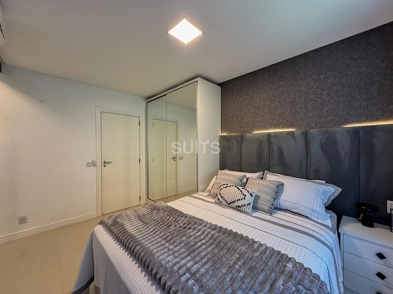 EXCELENTE CASA TERREA BEIRA LAGO CONDOMINIO ENSEADA: 33ª foto da galeria de imagens do imóvel