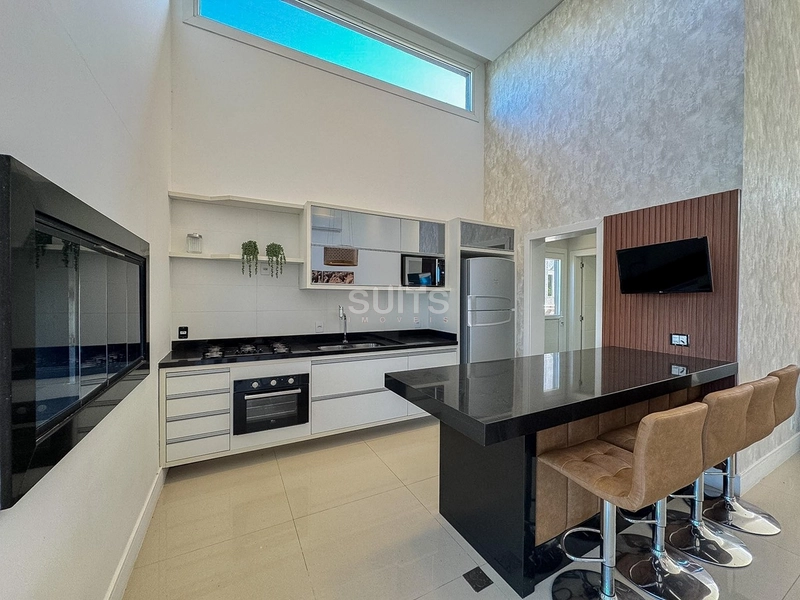 EXCELENTE CASA TERREA BEIRA LAGO CONDOMINIO ENSEADA: 13ª foto da galeria de imagens do imóvel