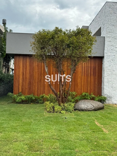 EXCELENTE CASA TERREA BEIRA LAGO CONDOMINIO ENSEADA: 3ª foto da galeria de imagens do imóvel