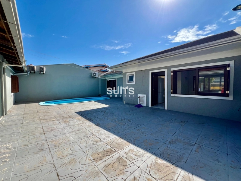 Excelente casa à 02 quadras do mar em Noiva do Mar: 3ª foto da galeria de imagens do imóvel