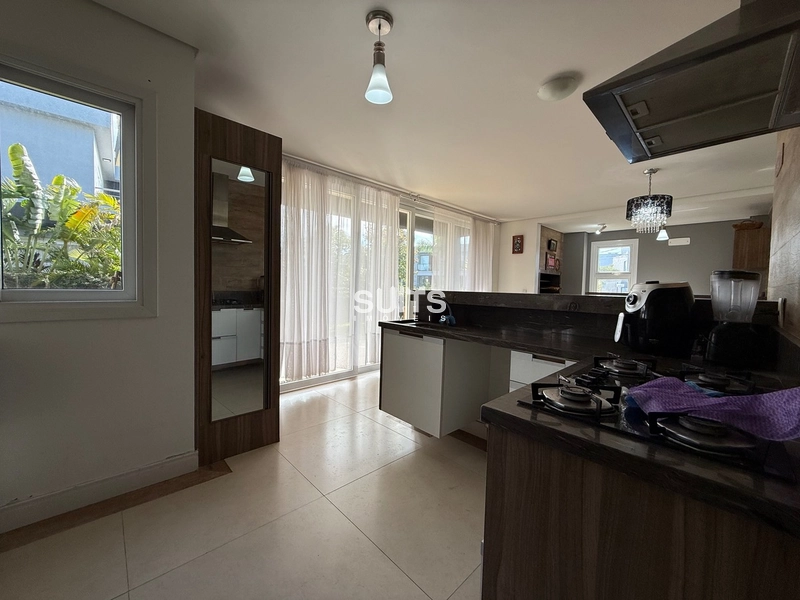 Excelente sobrado de esquina à venda no condomínio Sea Coast: 11ª foto da galeria de imagens do imóvel