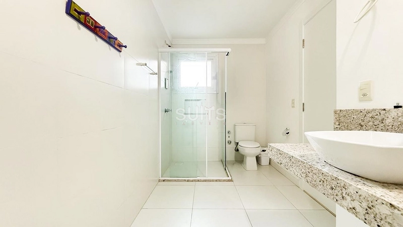 Excelente sobrado de esquina à venda no condomínio Sea Coast: 6ª foto da galeria de imagens do imóvel
