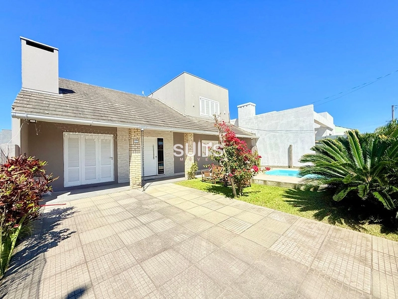 Excelente casa À venda em Atlântida Sul: 5ª foto da galeria de imagens do imóvel