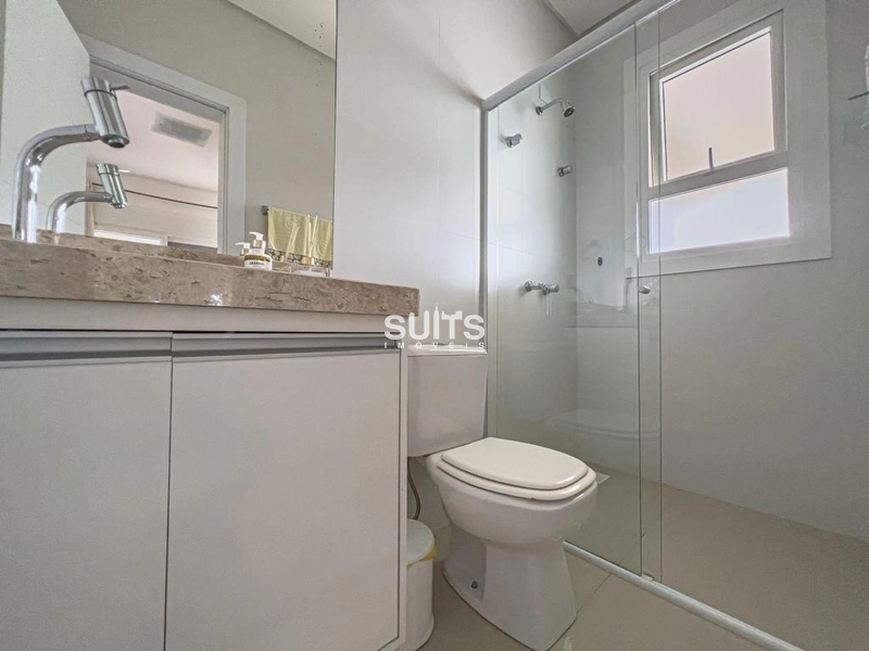 Sobrado com vista para o lago no condomínio Quintas do Lago: 16ª foto da galeria de imagens do imóvel