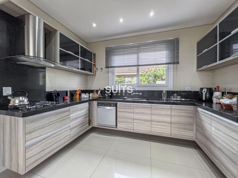 Sobrado com vista para o lago no condomínio Quintas do Lago: 8ª foto da galeria de imagens do imóvel