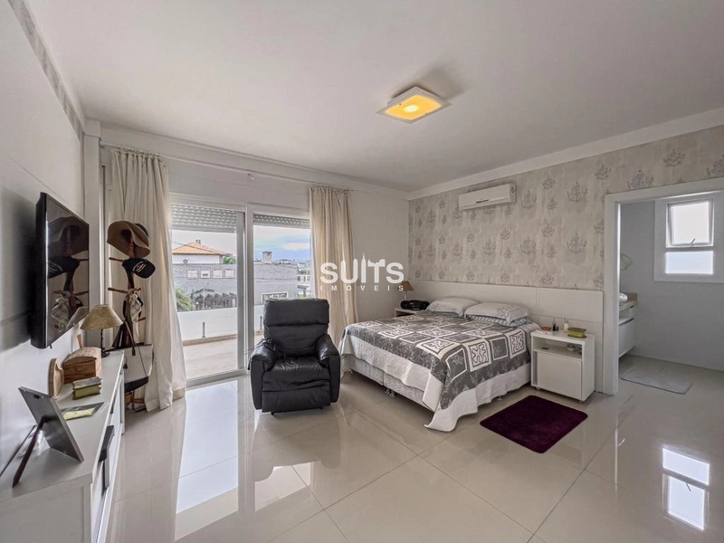 Sobrado com vista para o lago no condomínio Quintas do Lago: 11ª foto da galeria de imagens do imóvel