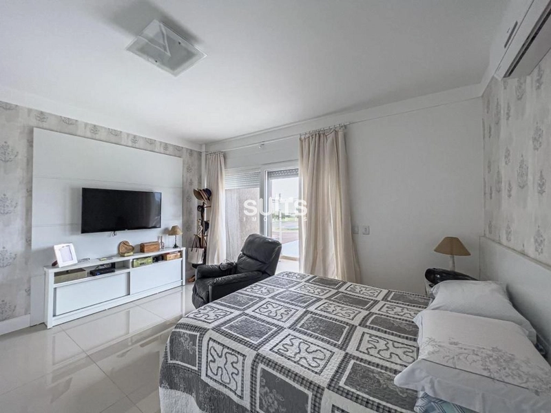 Sobrado com vista para o lago no condomínio Quintas do Lago: 12ª foto da galeria de imagens do imóvel