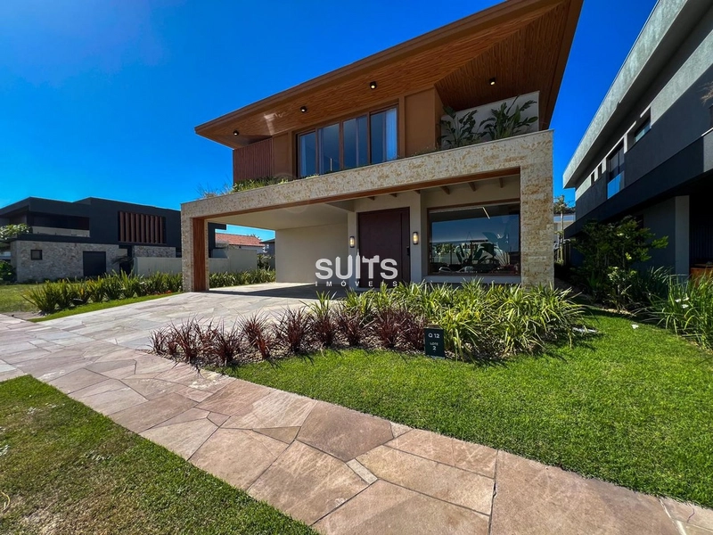 Belíssimo sobrado no condomínio Los Cobos: 2ª foto da galeria de imagens do imóvel